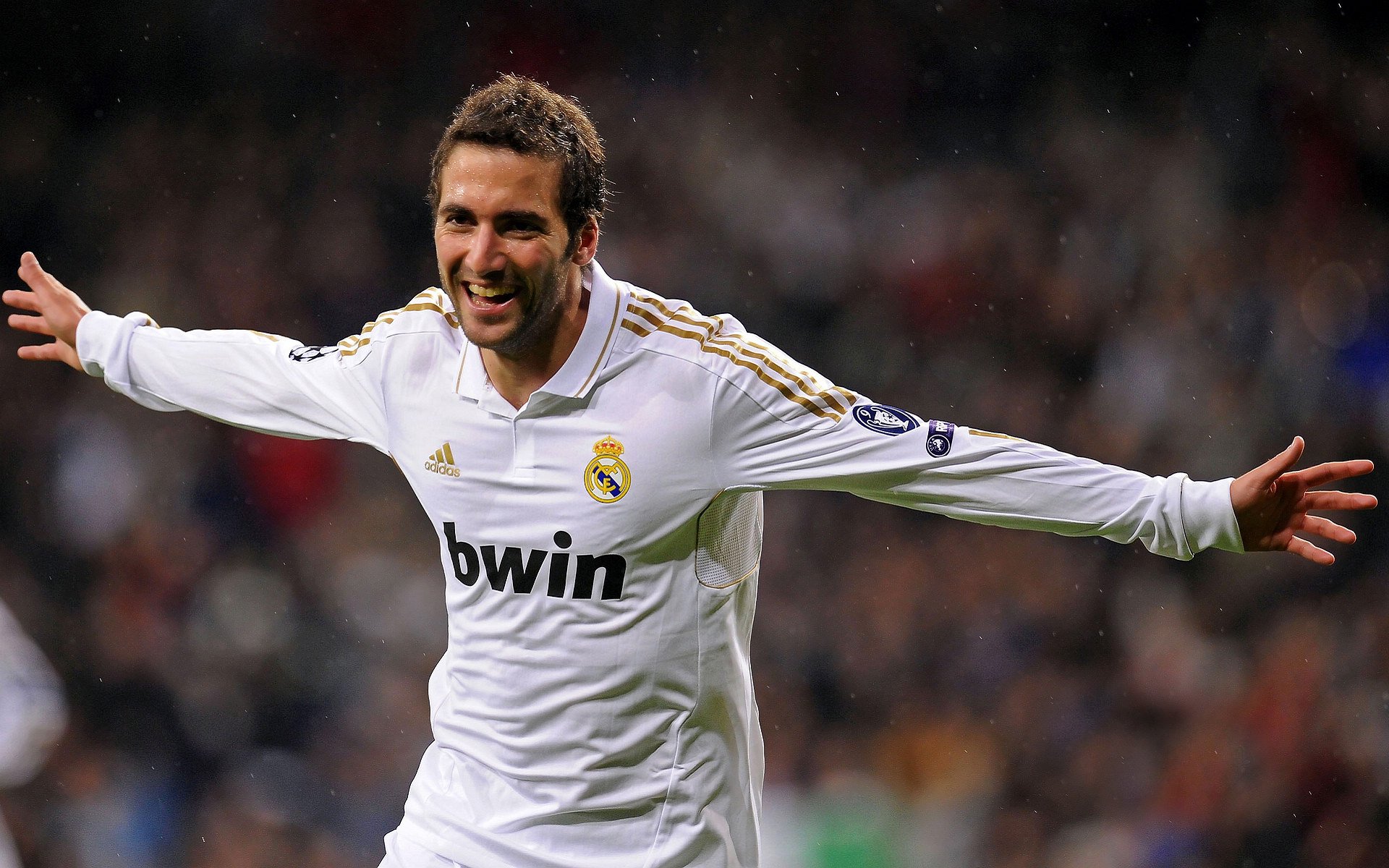 体育新闻中心早间快讯播报，体育频道早间新闻