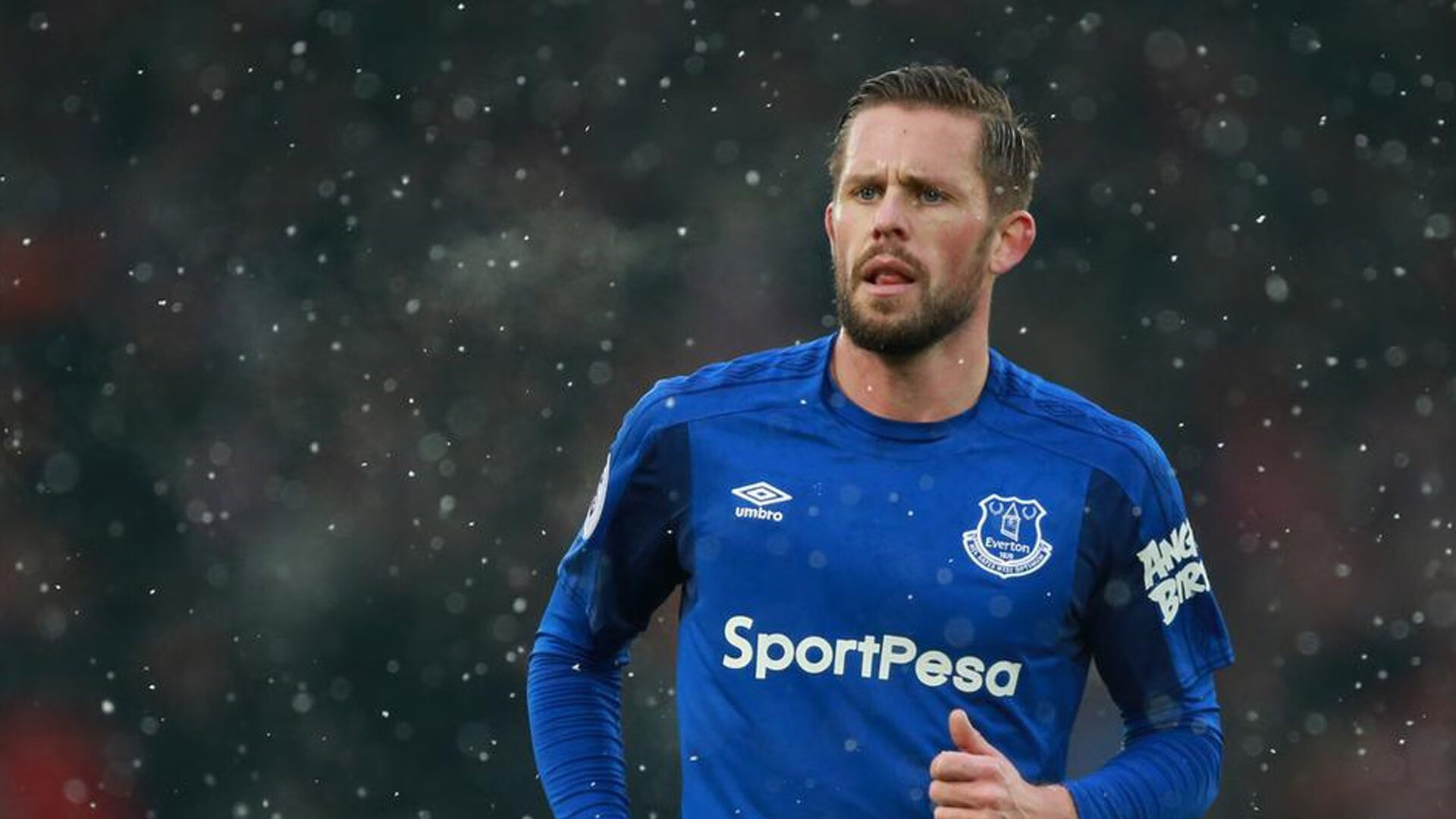 冠军球队球员参与校园讲座激励学生追梦，球队冠军感言一句话