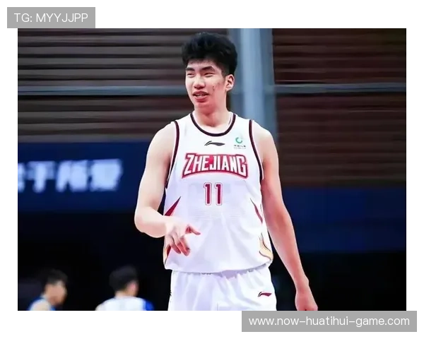 余嘉豪播客节目更新：和刘家成成总聊了聊郭艾伦的三方大交易，余嘉豪回国