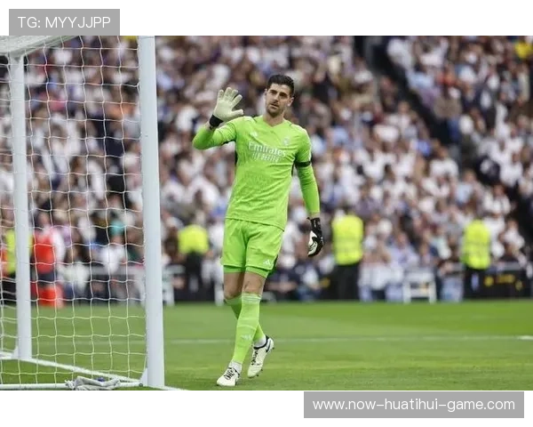 库尔图瓦单手封出点球,皇马零封获联赛胜 库尔图瓦单手封出点球,皇马零封获联赛胜